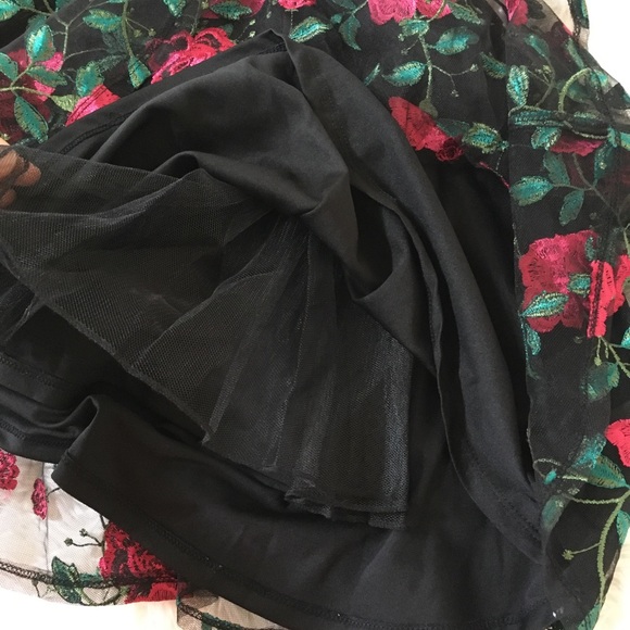 Size 1 City Studio social dress - Picture 4 of 5